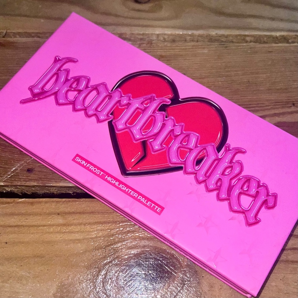 Jeffree Star Cosmetics Limited Edition Heartbreaker Skin Frost Palette